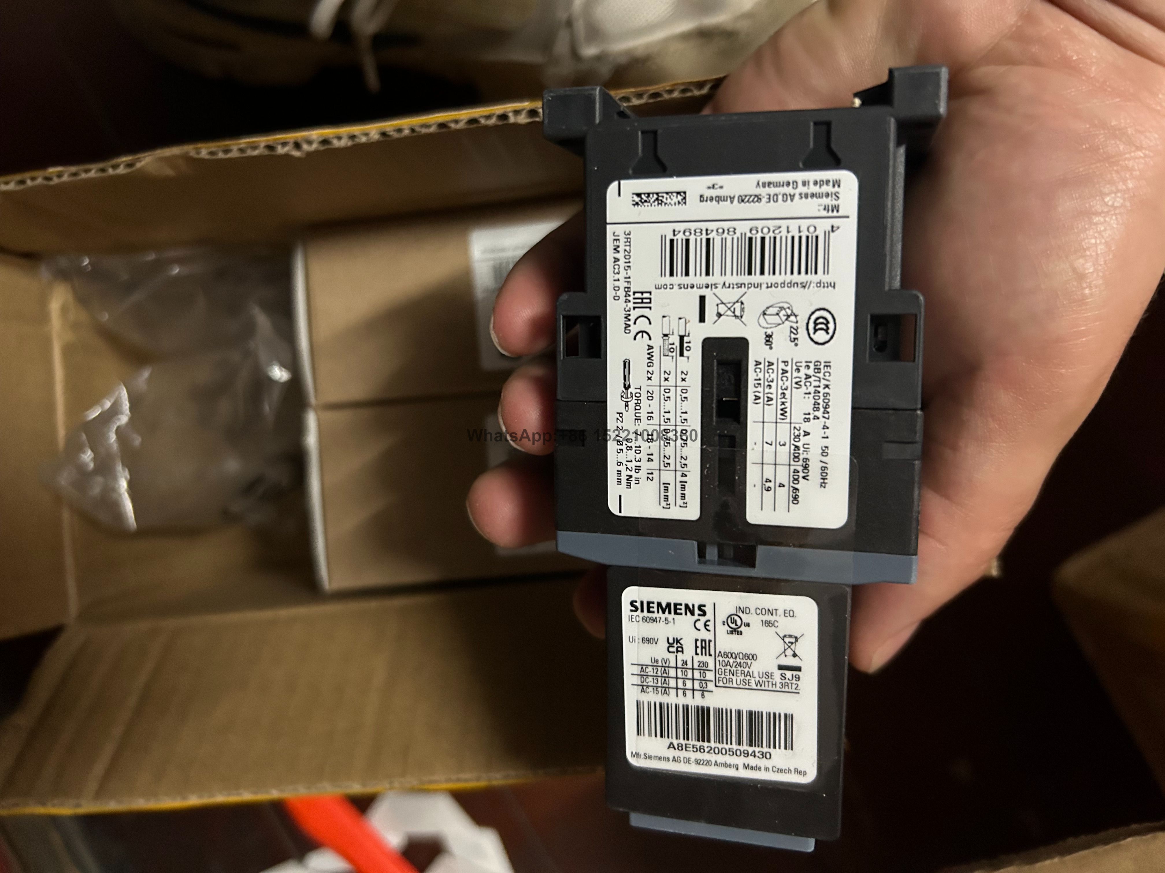 Siemens 3RT2015-1FB44-3MA0- Industrial Contactors