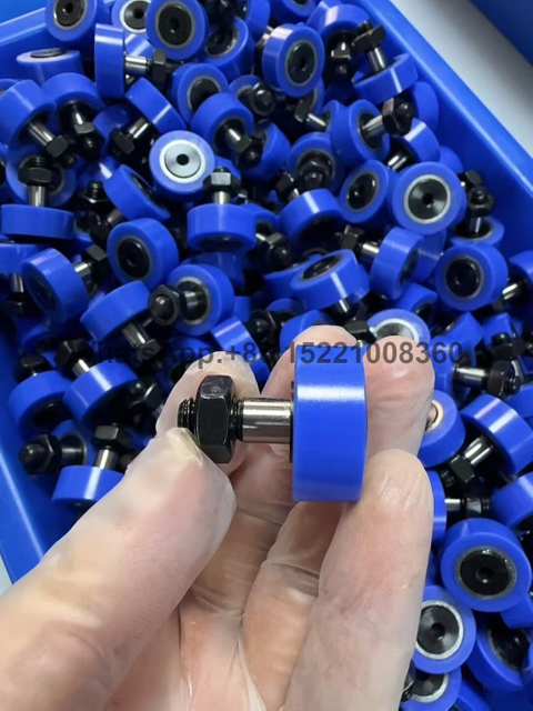 C-CFFRUCS8-19 (BPY41-d8-D19) Cam Follower Bearing 8x19x32 Roller Bearing