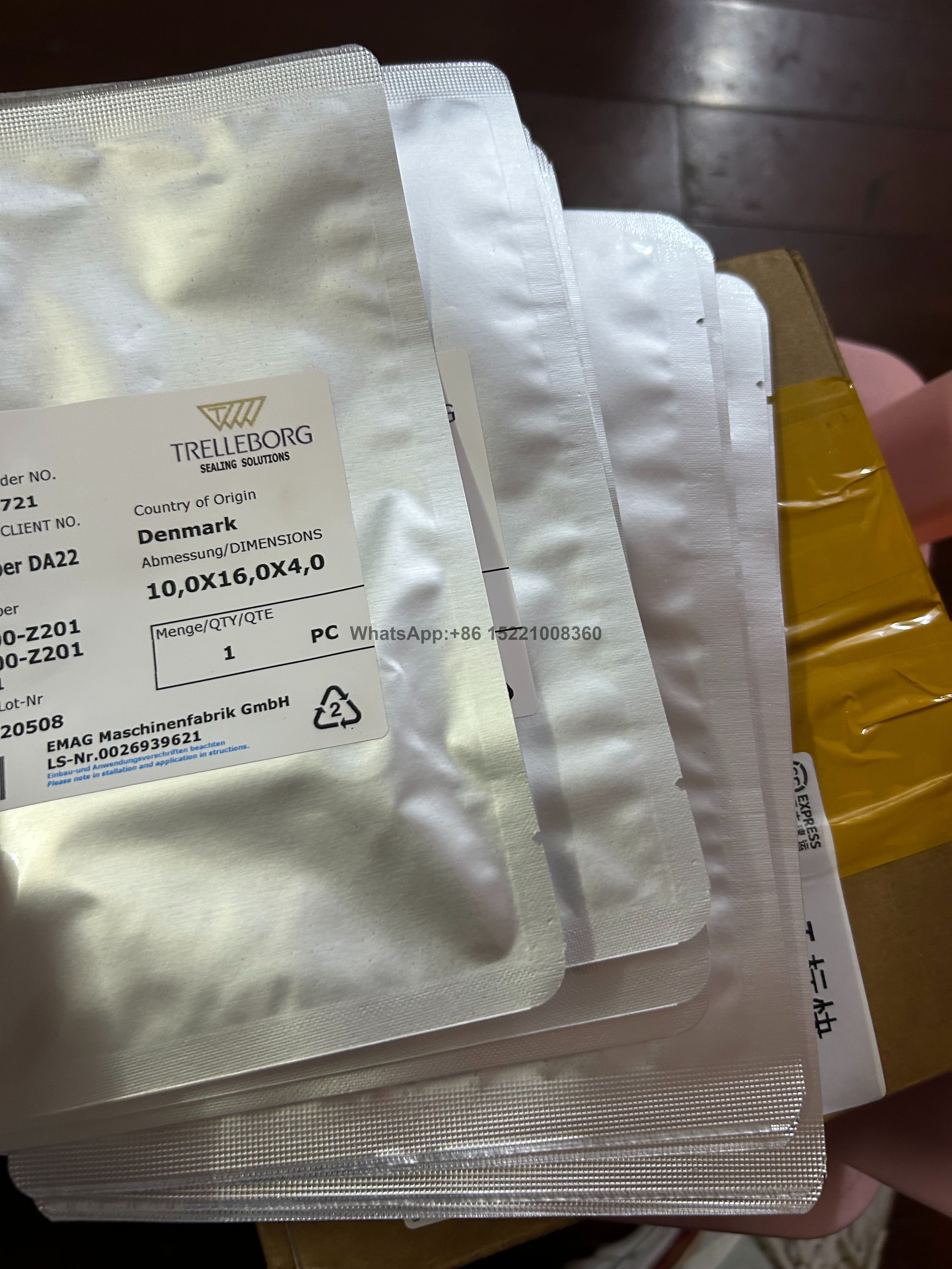 TRELLEBORG Abstreifer Zurcon® DA22 - WD2200100-Z201 Oil Seals