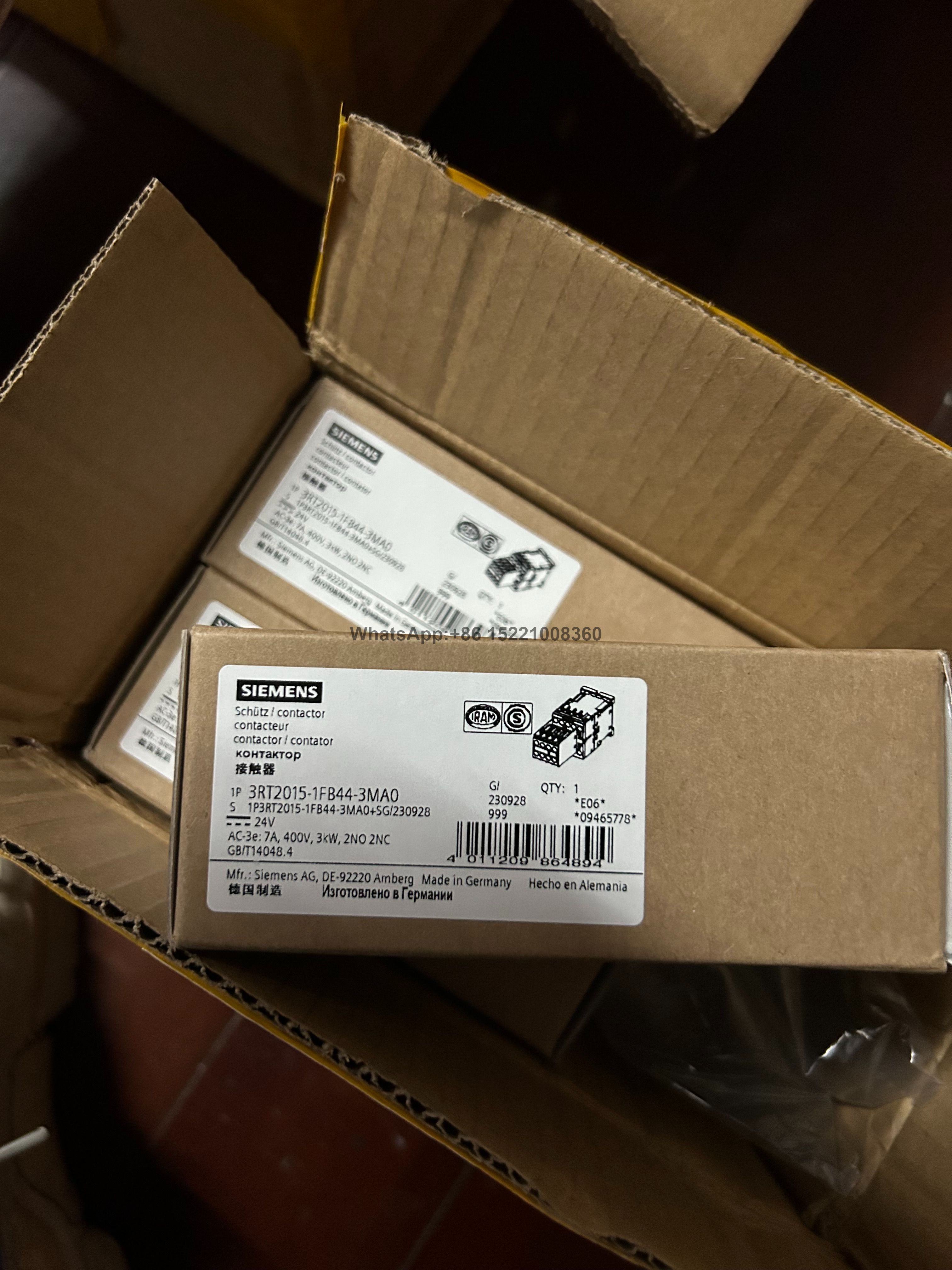 Siemens 3RT2015-1FB44-3MA0- Industrial Contactors